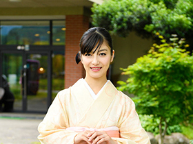 日本熟エロまん遊記　全国スケベ女将探索　8時間　サンプル画像02